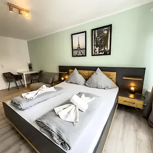 Fuer 3 Gaeste Mit Kostenlosen Parkplaetzen Und Lift Apartment
